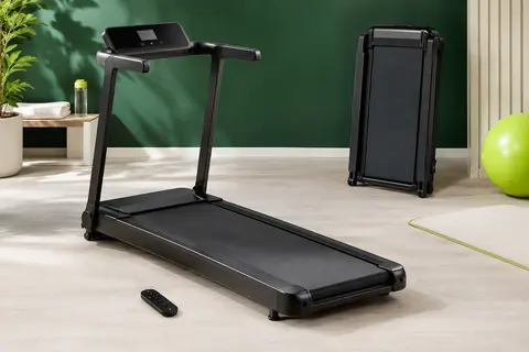 Tapis de course compact noir HOMEFITNESSCODE avec écran, bande de course et télécommande dans un studio sobre.